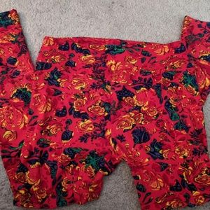 LulaRoe red rose leggings size tall and curvy12-18